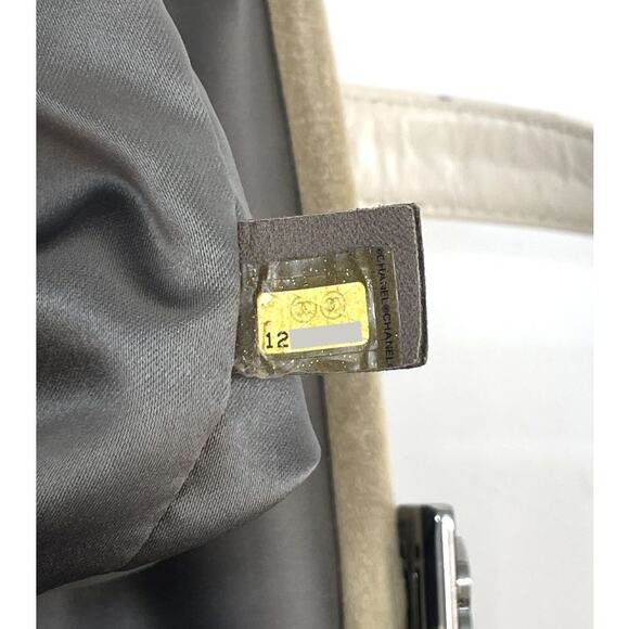 CHANEL White Portobello A-A3505 - Picture 9 of 12